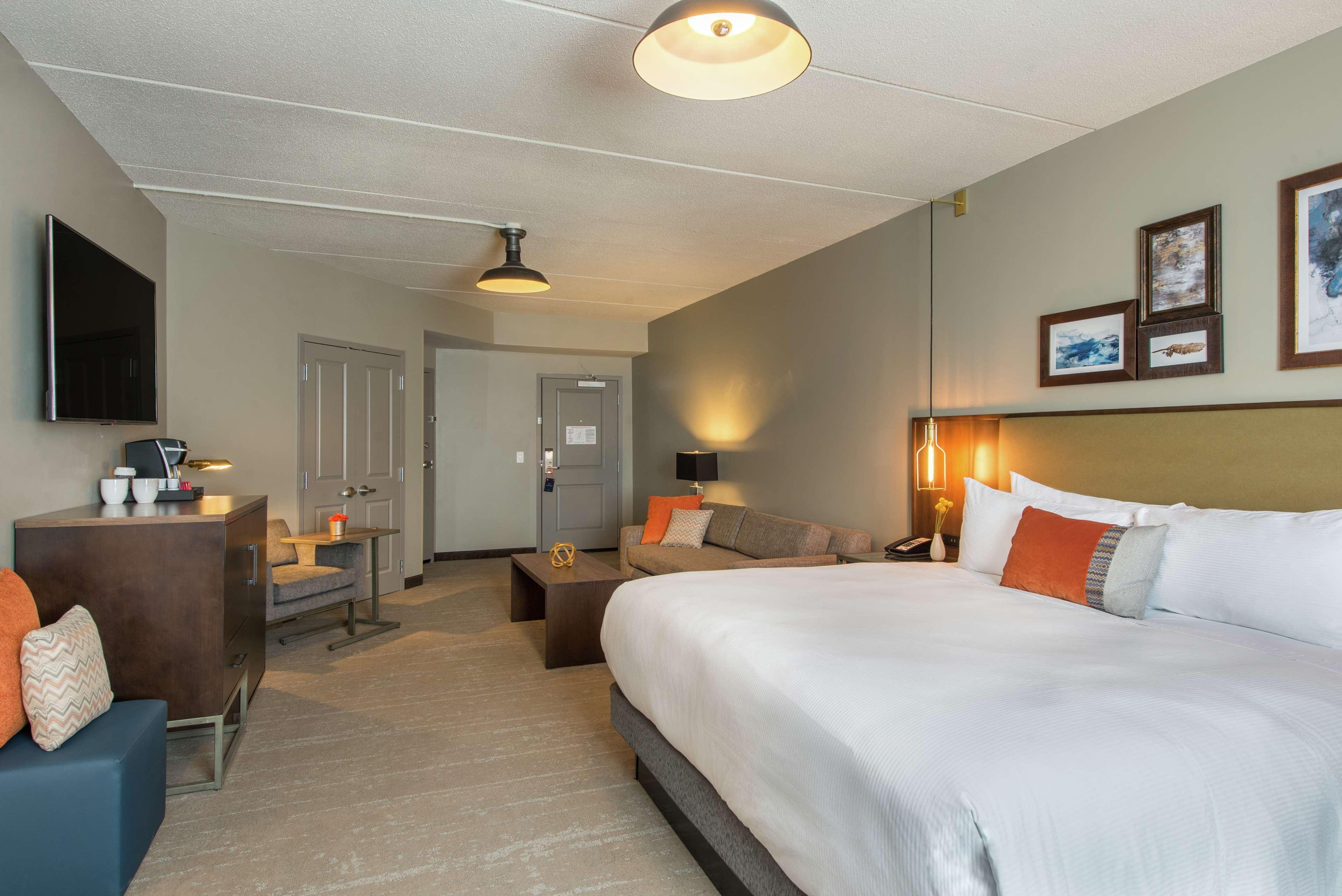Hotel Saranac, Curio Collection By Hilton Saranac Lake Ngoại thất bức ảnh