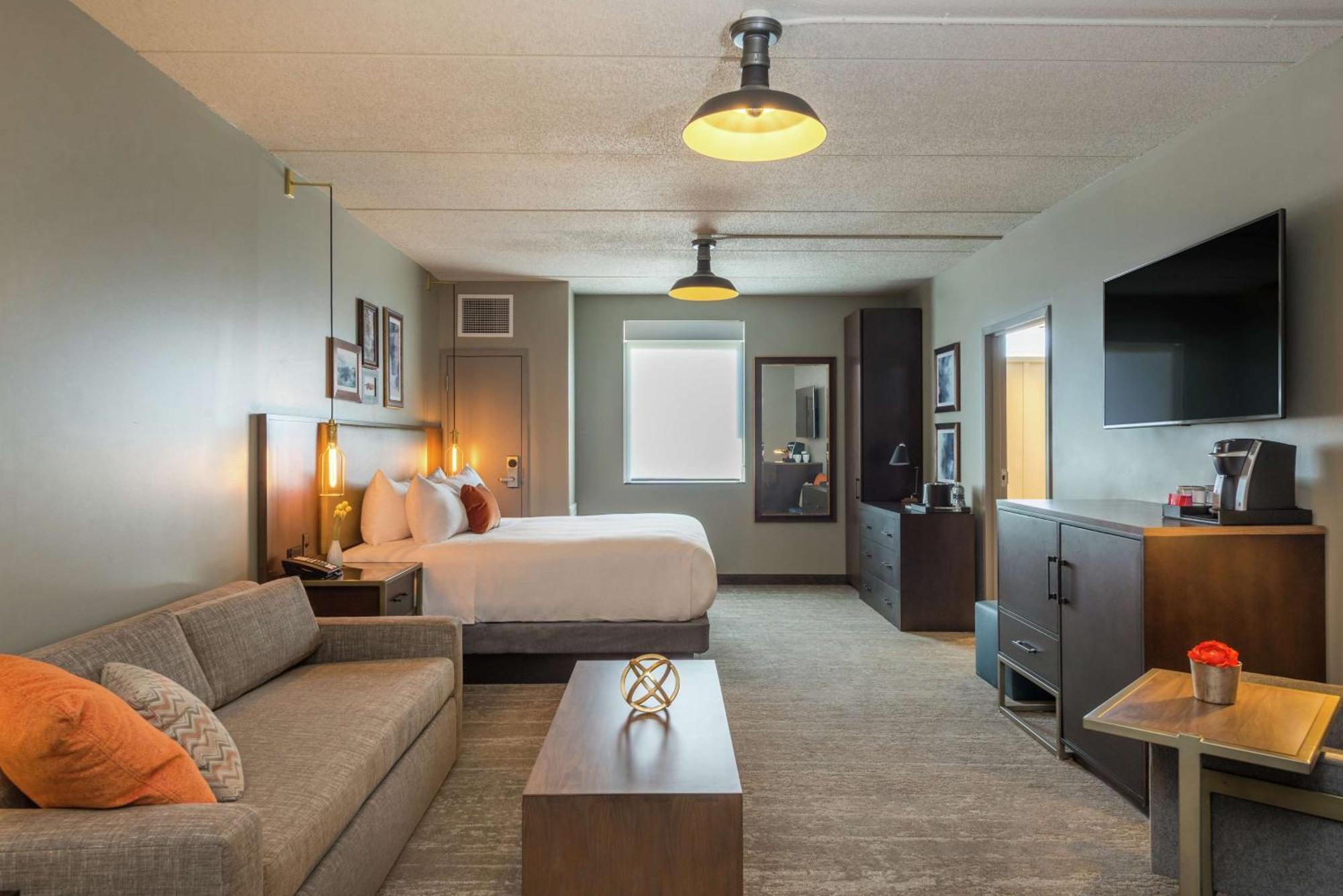 Hotel Saranac, Curio Collection By Hilton Saranac Lake Ngoại thất bức ảnh