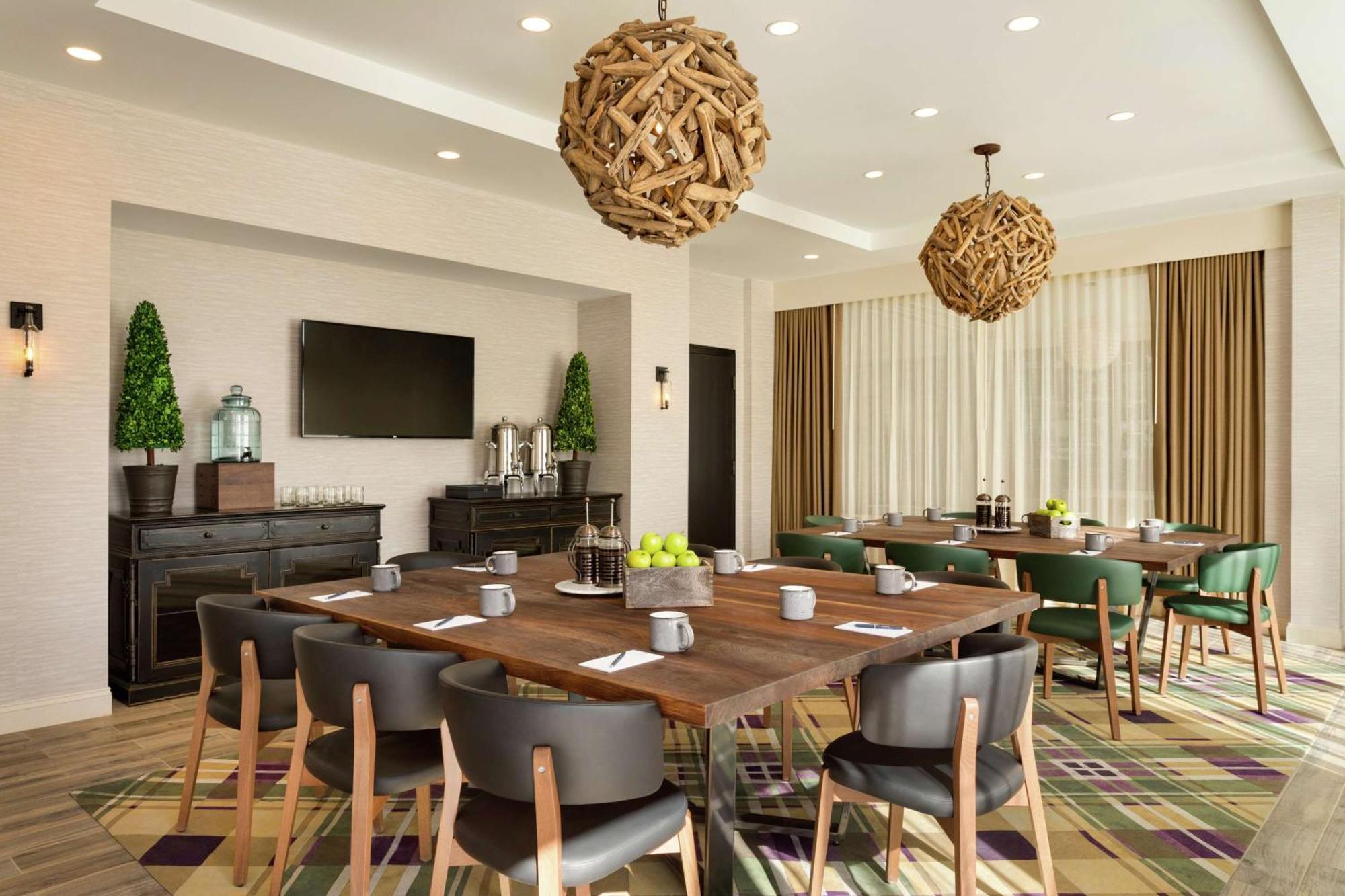 Hotel Saranac, Curio Collection By Hilton Saranac Lake Ngoại thất bức ảnh