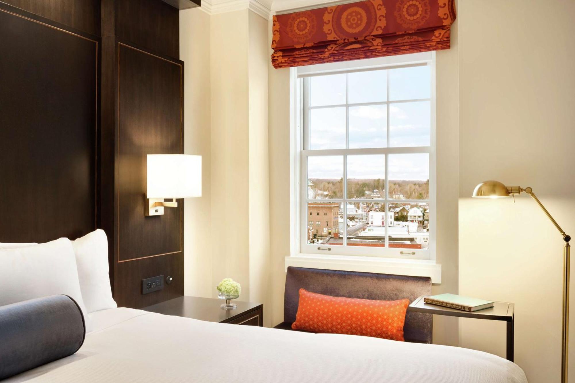 Hotel Saranac, Curio Collection By Hilton Saranac Lake Ngoại thất bức ảnh