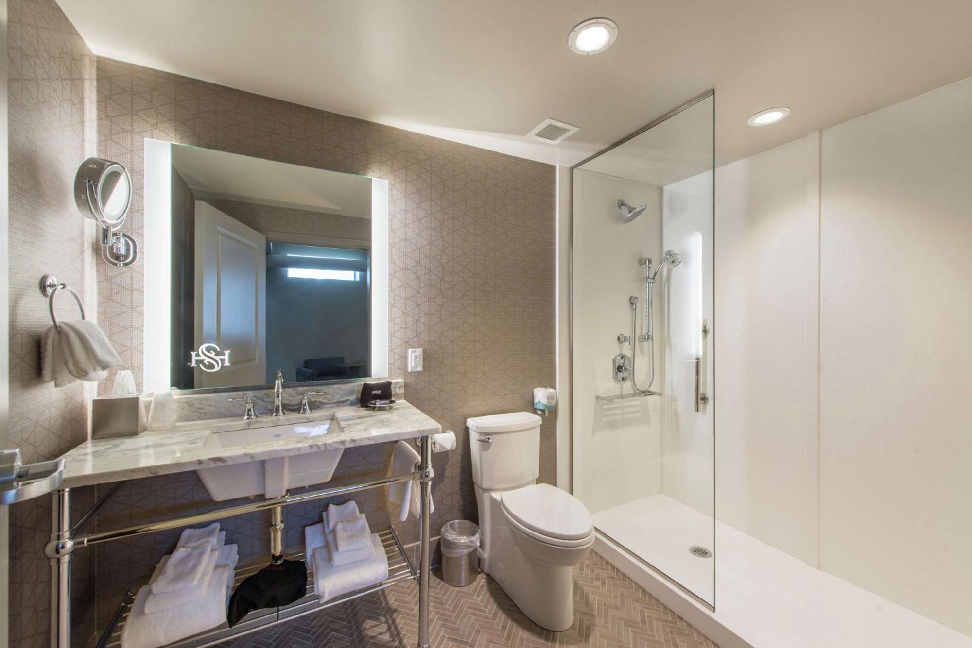 Hotel Saranac, Curio Collection By Hilton Saranac Lake Ngoại thất bức ảnh